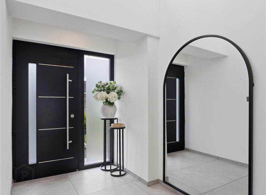 9 Coolnasilla Gardens, Glen Road, Belfast, BT11 8LE