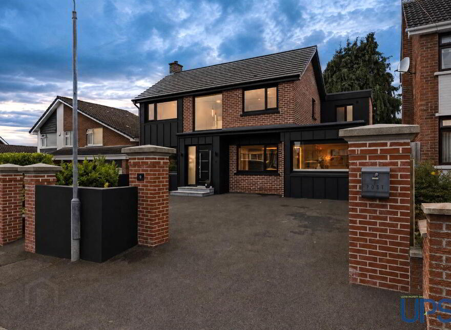 9 Coolnasilla Gardens, Glen Road, Belfast, BT11 8LE