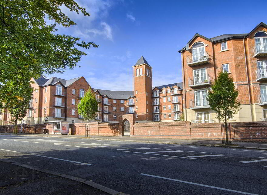 6, 69 Bell Towers, Belfast, BT7 2HD