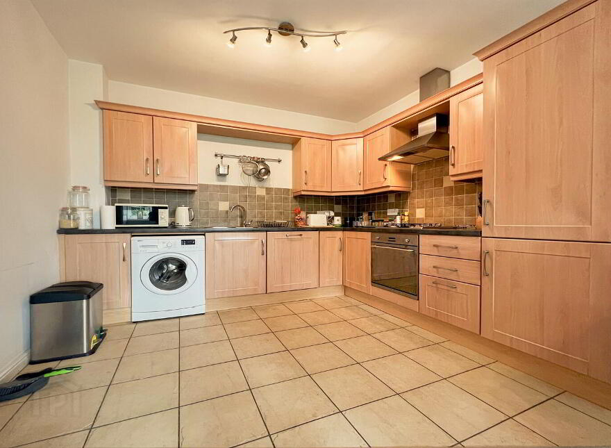 6, 69 Bell Towers, Belfast, BT7 2HD