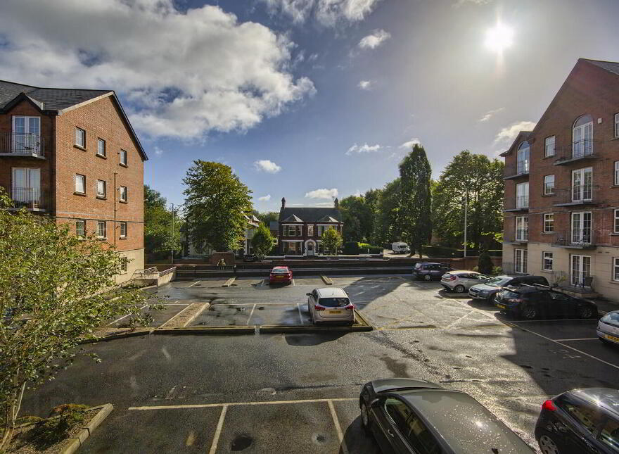 6, 69 Bell Towers, Belfast, BT7 2HD