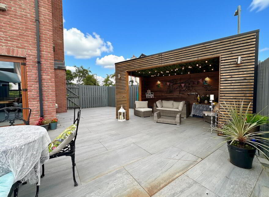 32 Orchard Way, Portglenone, Ballymena, BT44 8DY