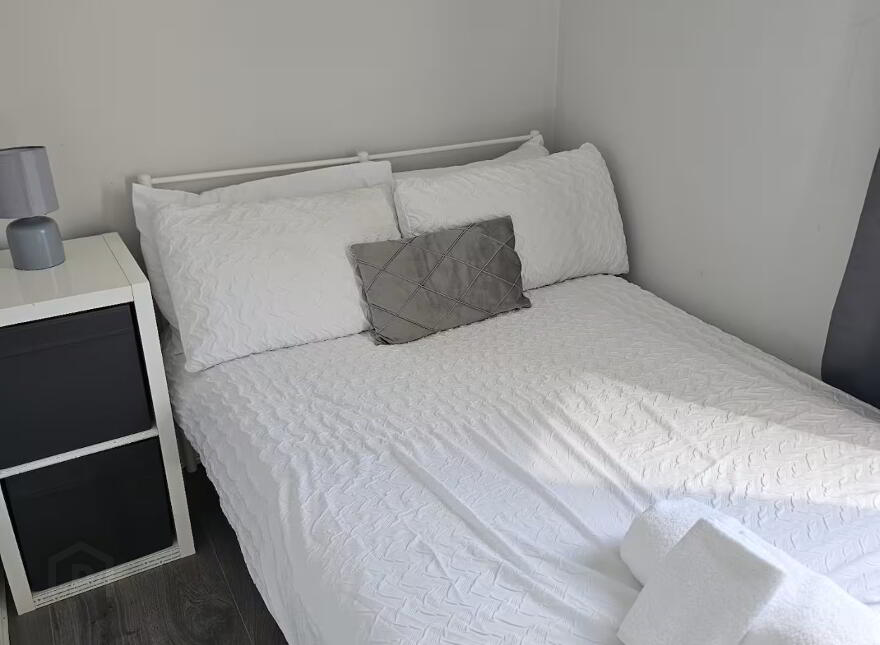 34 Parkgate Avenue, Belfast, BT4 1JA