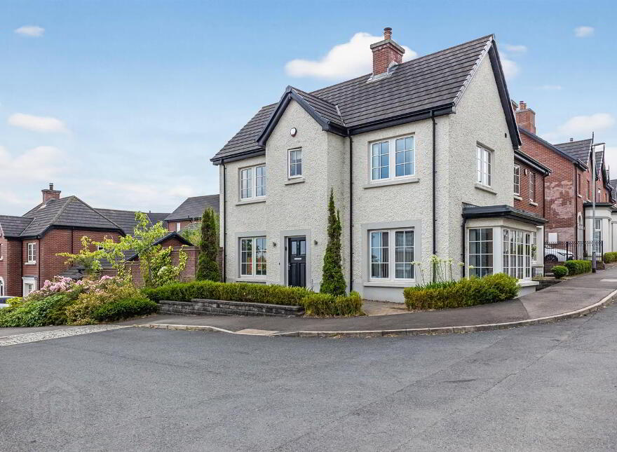 9 Woodfort Gardens, Lisburn, BT28 3QN