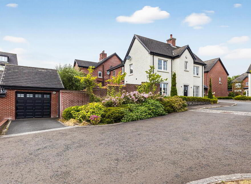 9 Woodfort Gardens, Lisburn, BT28 3QN