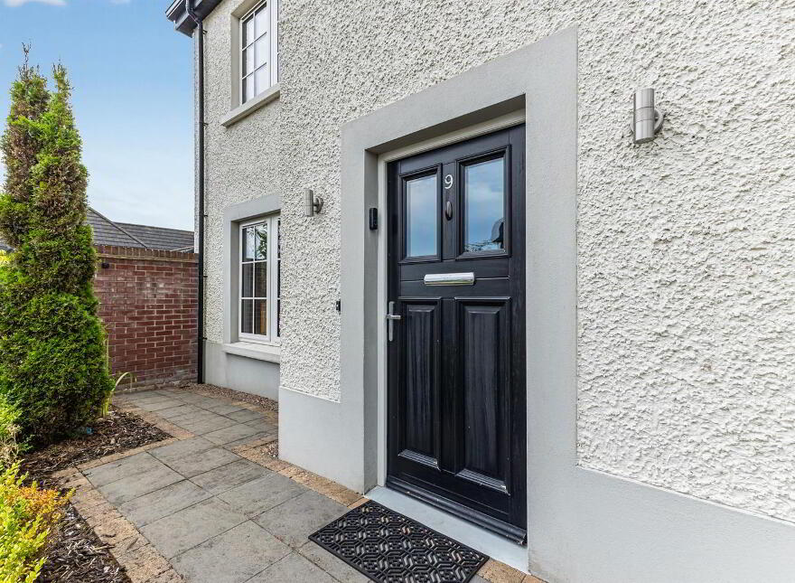 9 Woodfort Gardens, Lisburn, BT28 3QN
