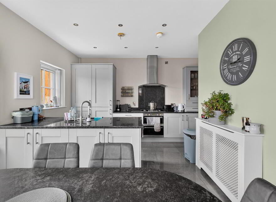 9 Woodfort Gardens, Lisburn, BT28 3QN