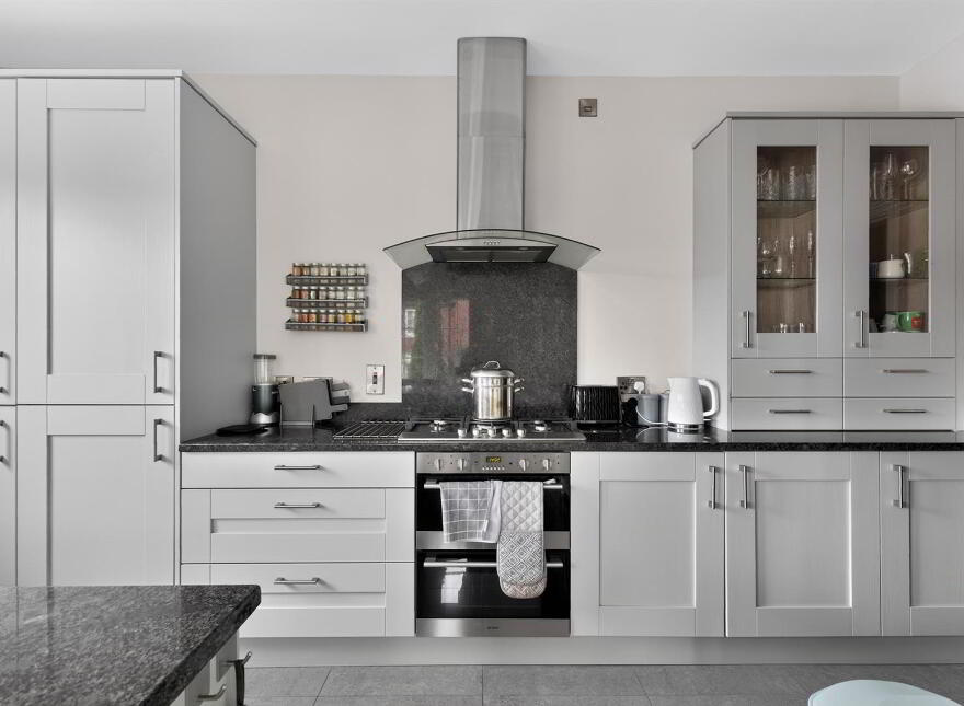 9 Woodfort Gardens, Lisburn, BT28 3QN