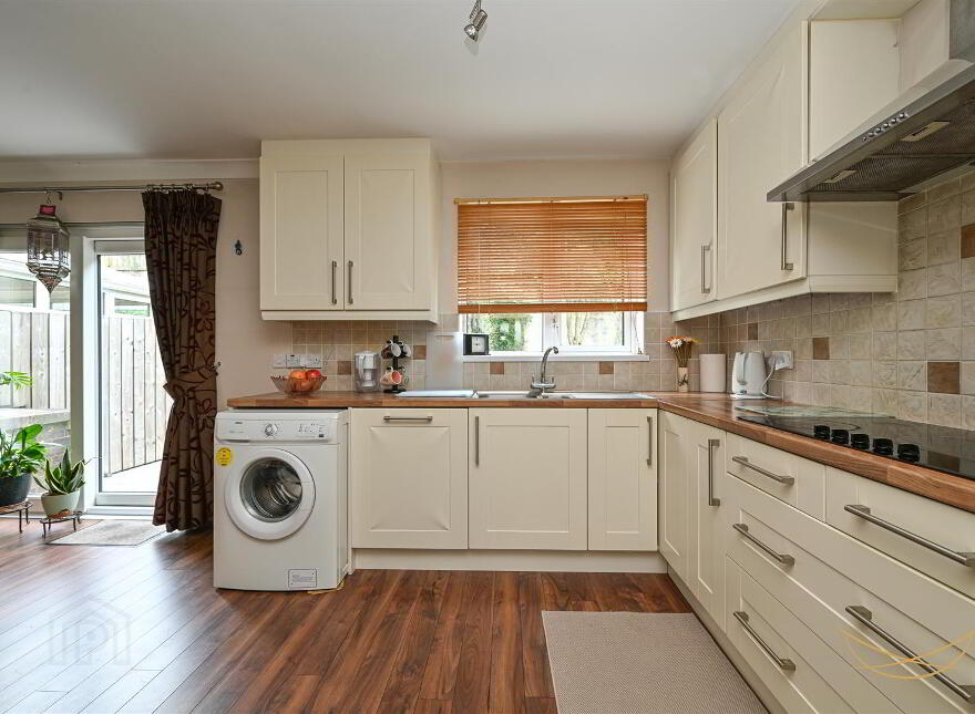 63 Greenwood Glen, Belfast, BT8 7WE