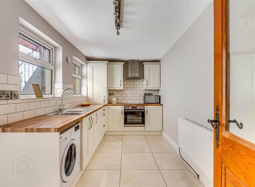 6 Cavendish Street, Belfast, BT12 7AU