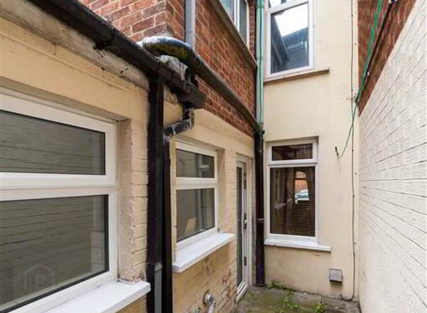 6 Cavendish Street, Belfast, BT12 7AU