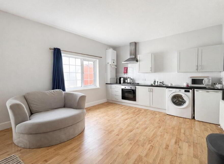 Apartment 2 111 Eglantine Avenue, Belfast, BT9 6EX
