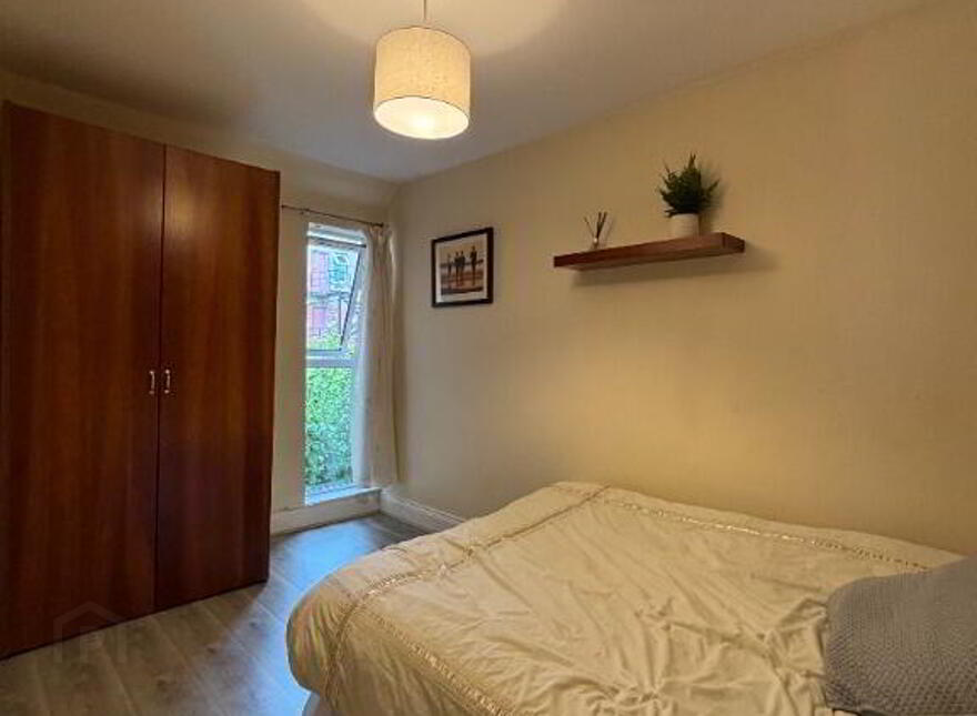 89 Eglantine Avenue, Belfast, BT9 6EW