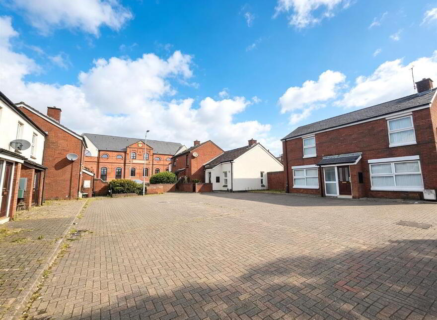 1 Mayfair Court, Belfast, BT14 7RF