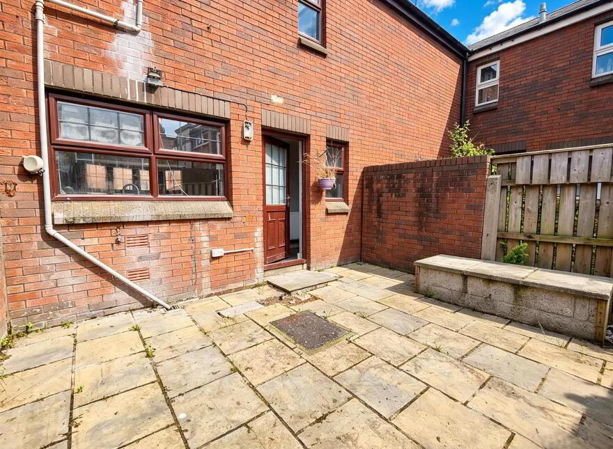 1 Mayfair Court, Belfast, BT14 7RF