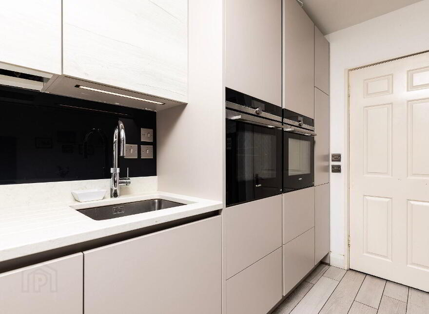 320 Charlemont, Griffith Avenue, Drumcondra, Drumcondra, D09N7F4