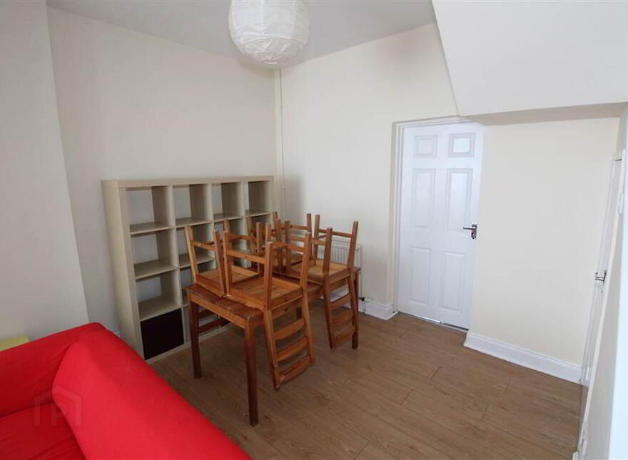 30 Titania Street, Belfast, BT6 8NT