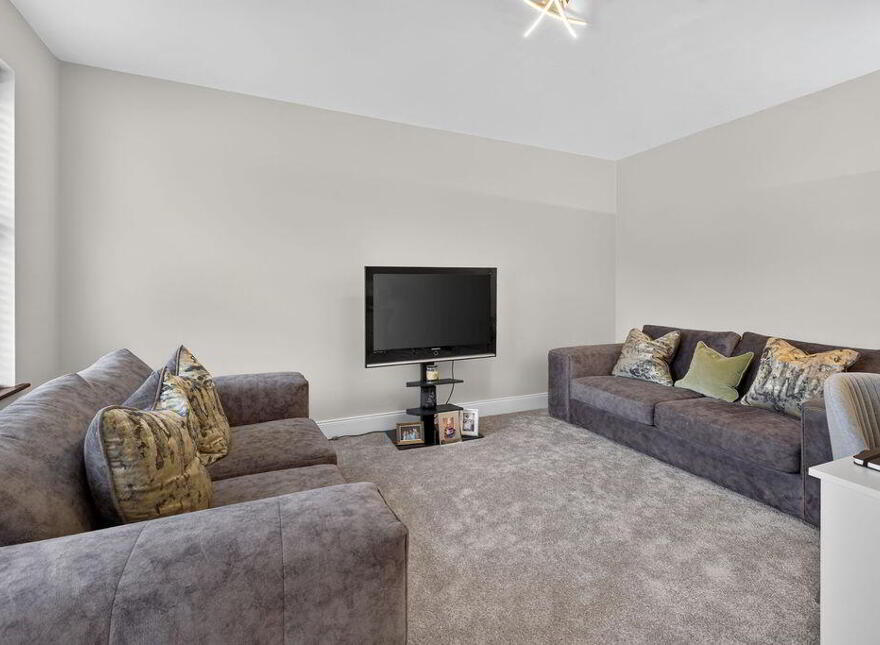 13 College Park, Coleraine, BT51 3HE