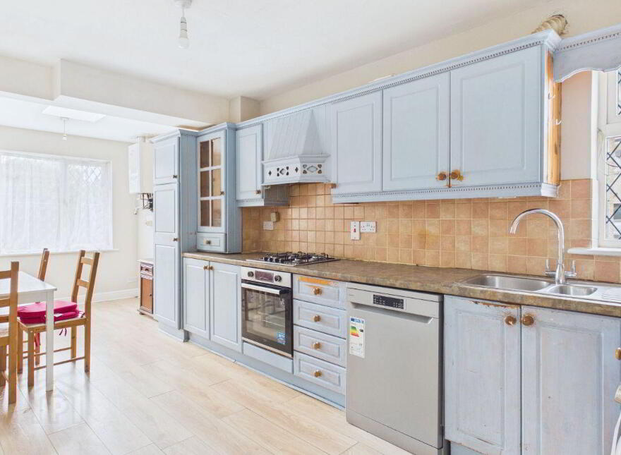 10 Castle Avenue, Kilminchy, R32W29R