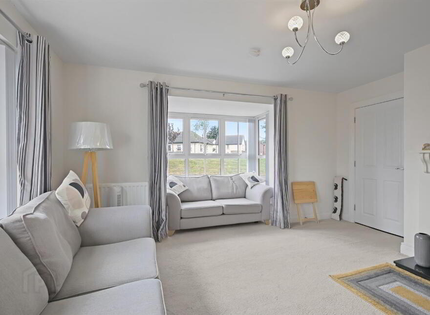16 River Hill Park, Newtownards, BT23 7FJ