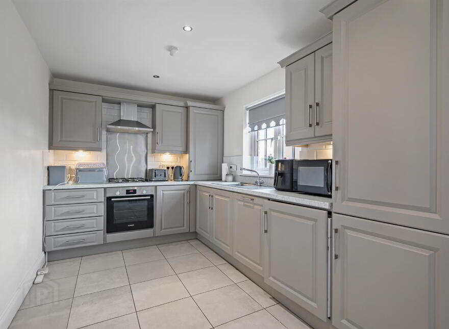 16 River Hill Park, Newtownards, BT23 7FJ