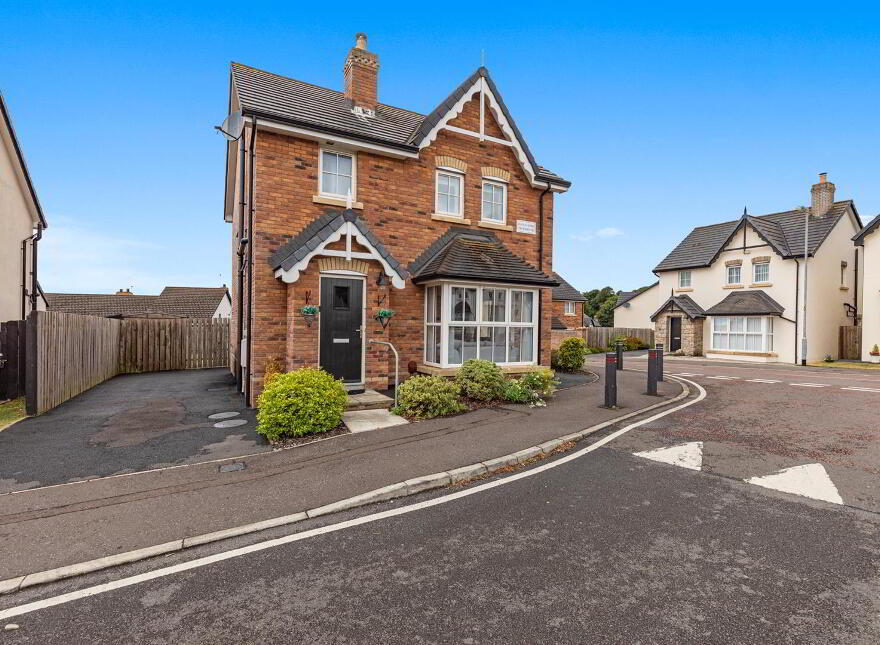16 River Hill Park, Newtownards, BT23 7FJ photo