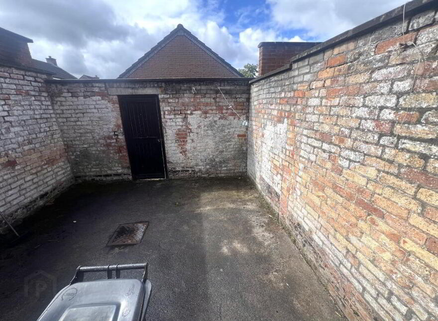 92 Frenchpark Street, Belfast, BT12 6HZ