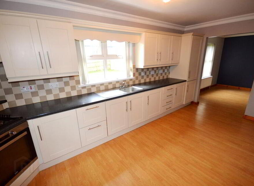 7 Sessiagh Park, Castlefin, F93T3H3