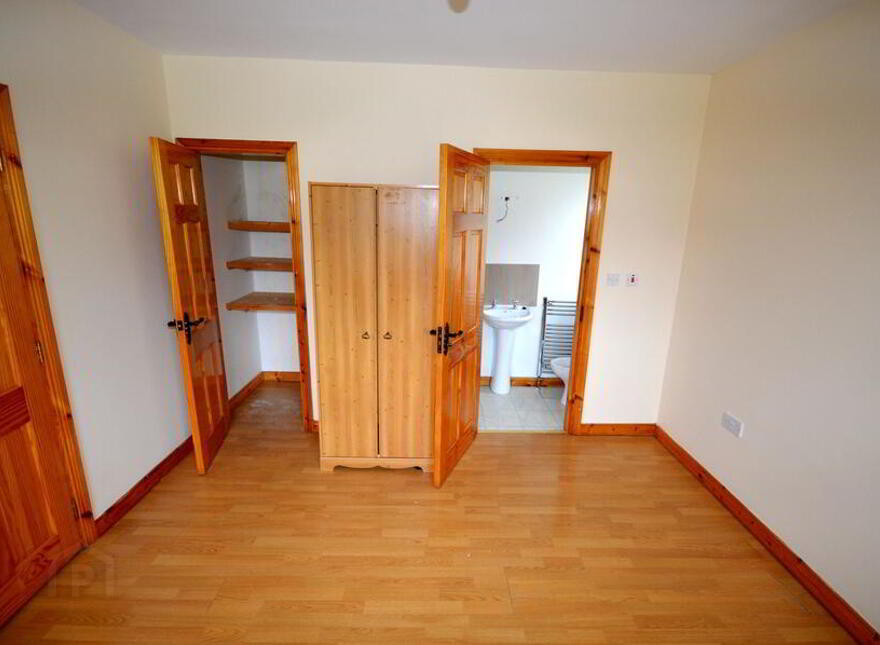 7 Sessiagh Park, Castlefin, F93T3H3
