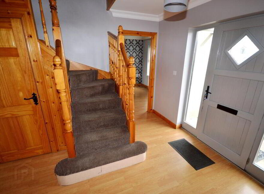 7 Sessiagh Park, Castlefin, F93T3H3