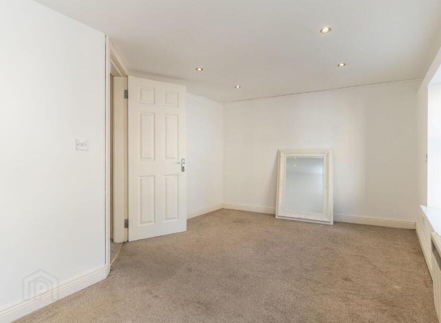 38 South Main Street, Youghal, P36V656