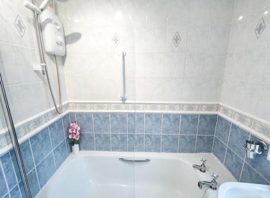 19 York Parade, Belfast, BT15 3QZ
