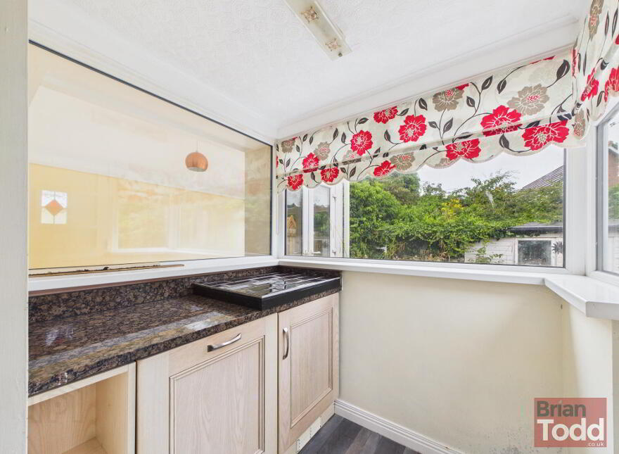 28 Old Mill Heights, Larne, BT40 2RS
