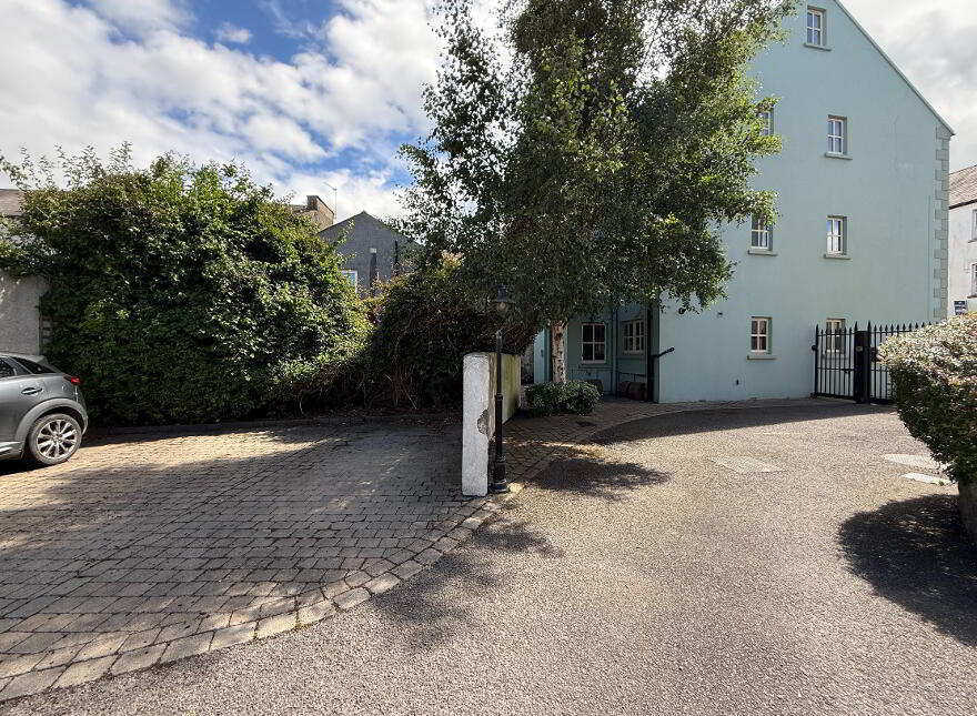 5 Linen Court, Killyleagh, BT30 9NR