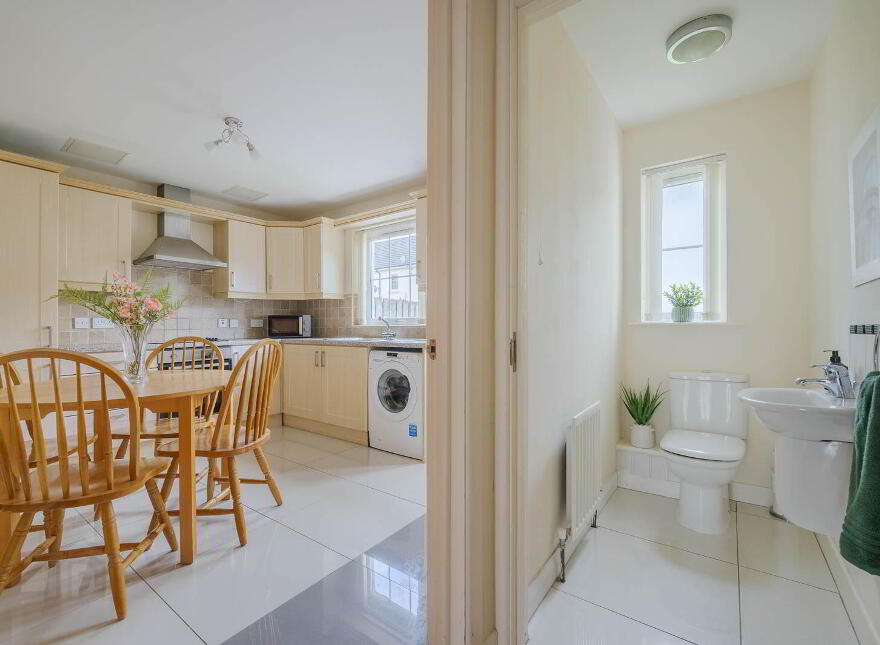 77 Leathem Square, East Link Road, Belfast, BT16 2QL