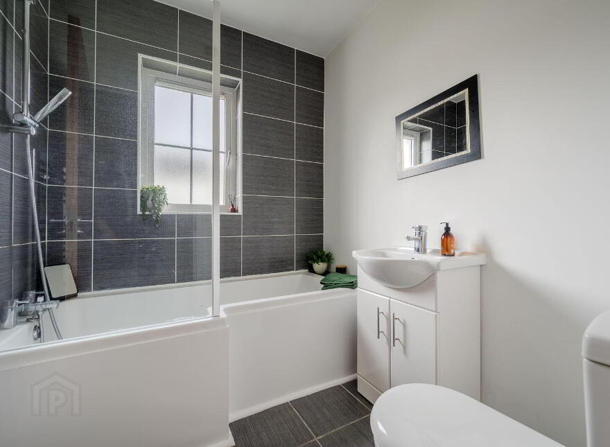 77 Leathem Square, East Link Road, Belfast, BT16 2QL