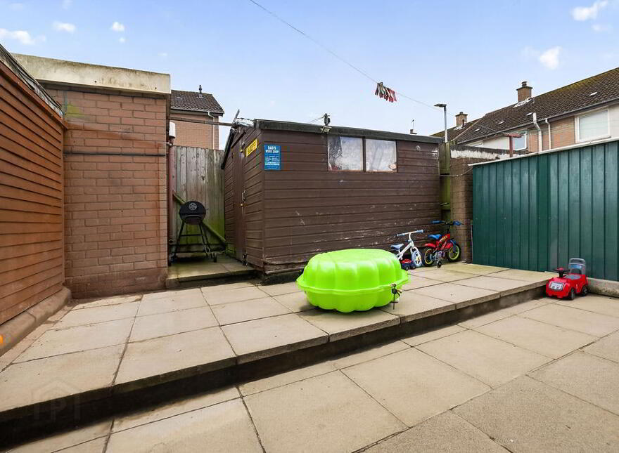 18 Mallusk Gardens, Antrim, BT41 1BA