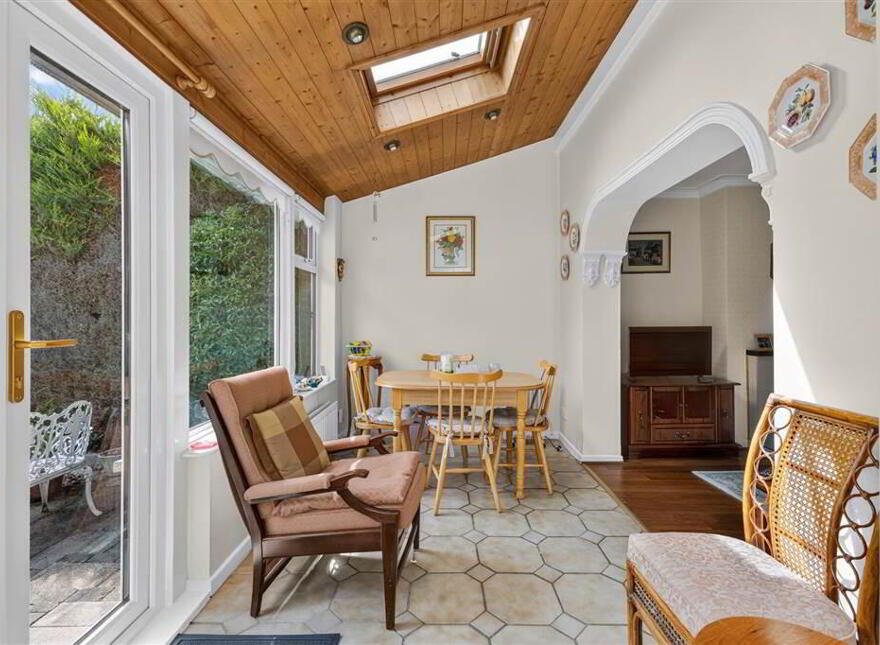 4 Beechdene Park, Antrim Road, Lisburn, BT28 3LU