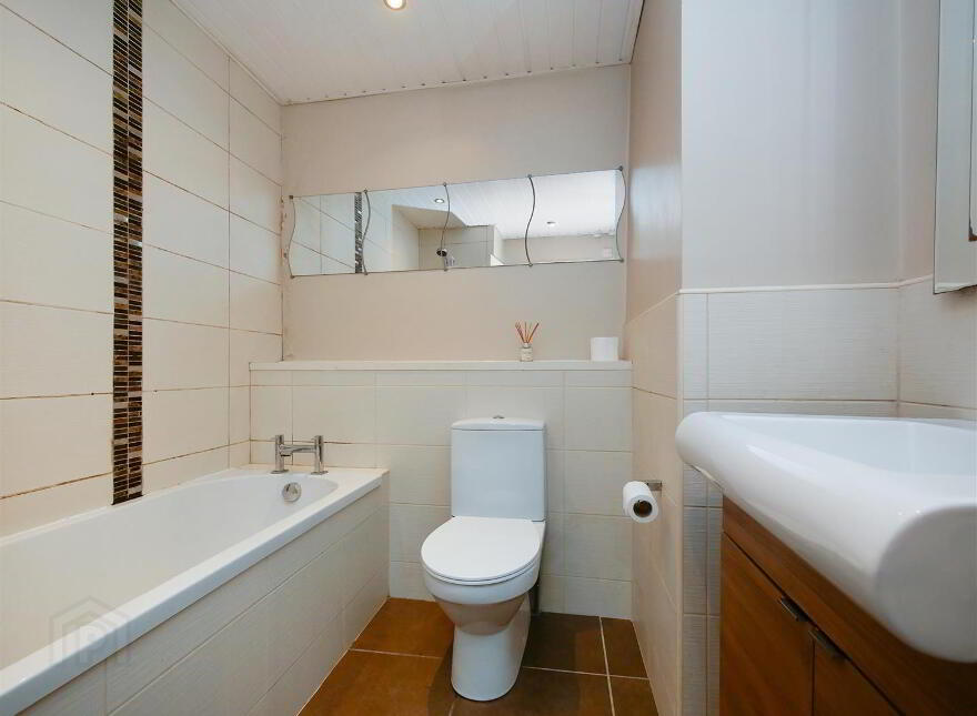 40 Minnowburn Mews, Shaws Bridge, Belfast, BT8 8ST