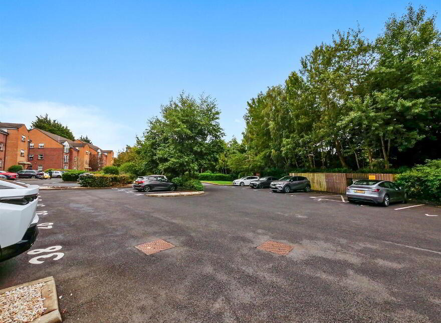 40 Minnowburn Mews, Shaws Bridge, Belfast, BT8 8ST