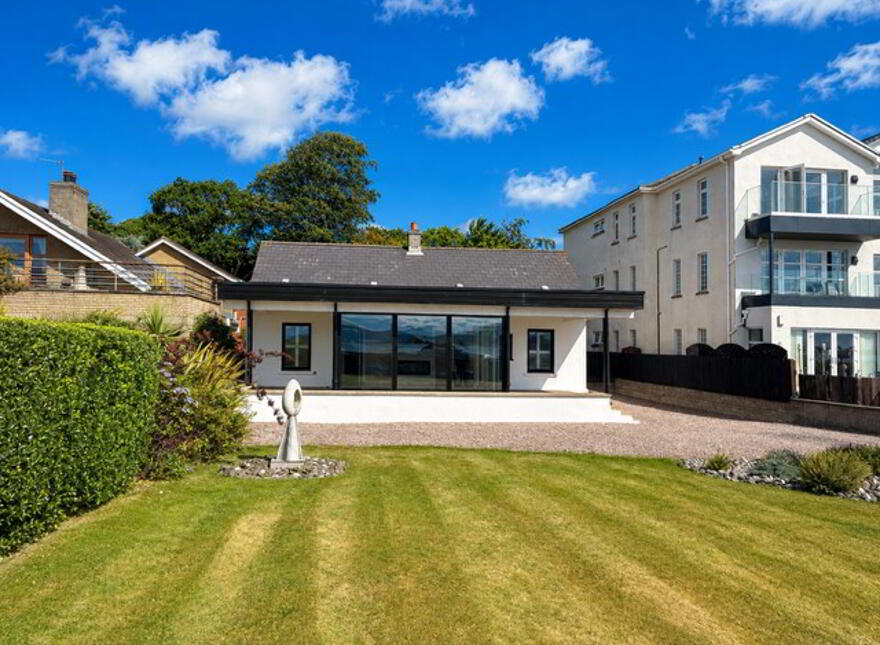11 Rhanbuoy Park, Carrickfergus, BT38 8BS photo