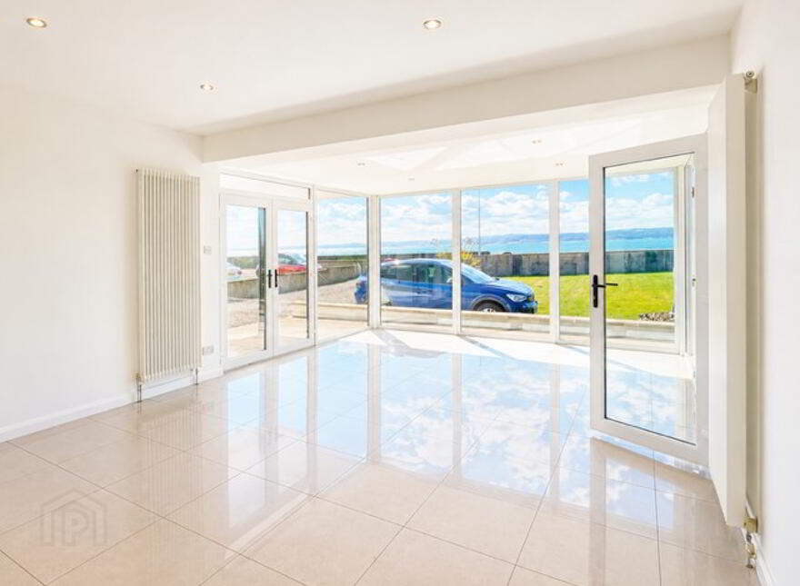 11 Rhanbuoy Park, Carrickfergus, BT38 8BS