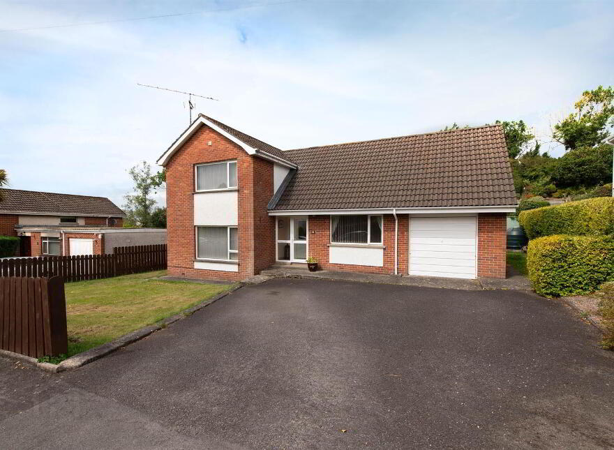 16 Ardenlee Gardens, Downpatrick, BT30 6PJ