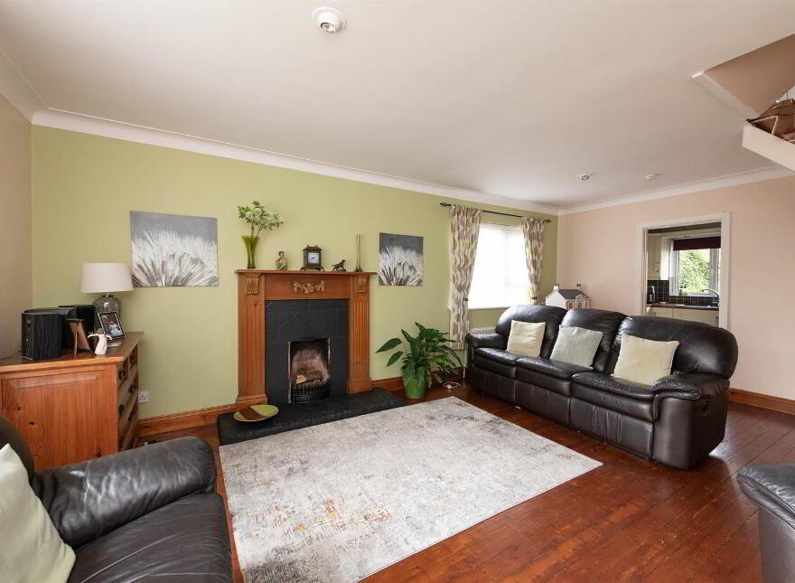 16 Ardenlee Gardens, Downpatrick, BT30 6PJ