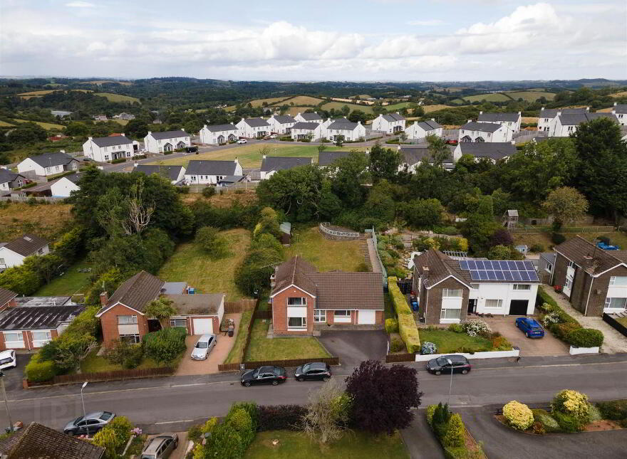 16 Ardenlee Gardens, Downpatrick, BT30 6PJ