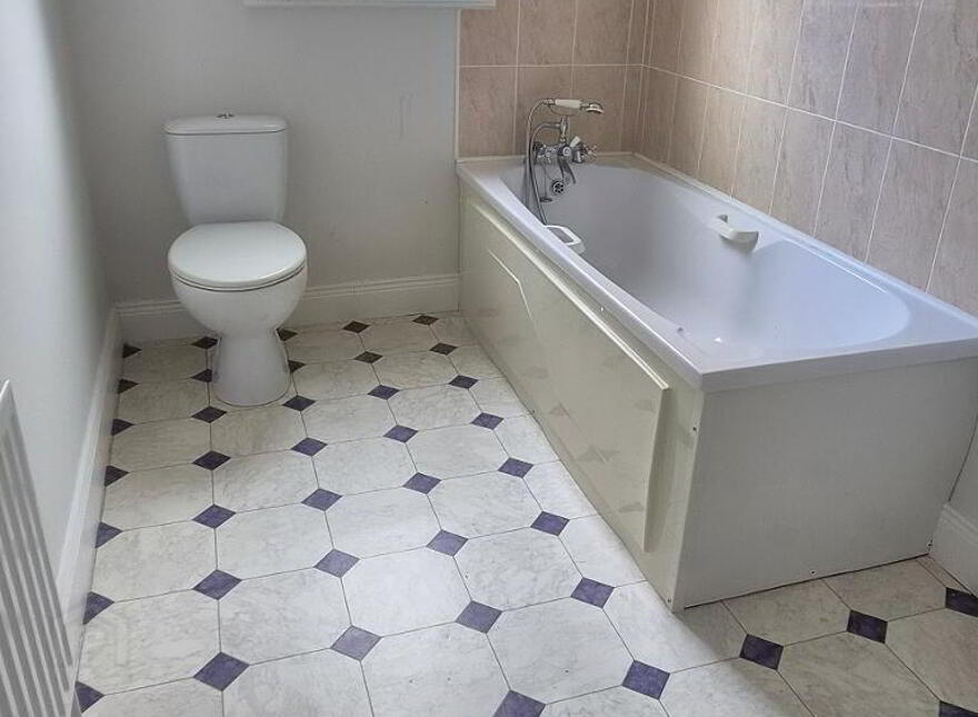 11 Castlefield, Stonebridge, Dromahair, F91K3V1