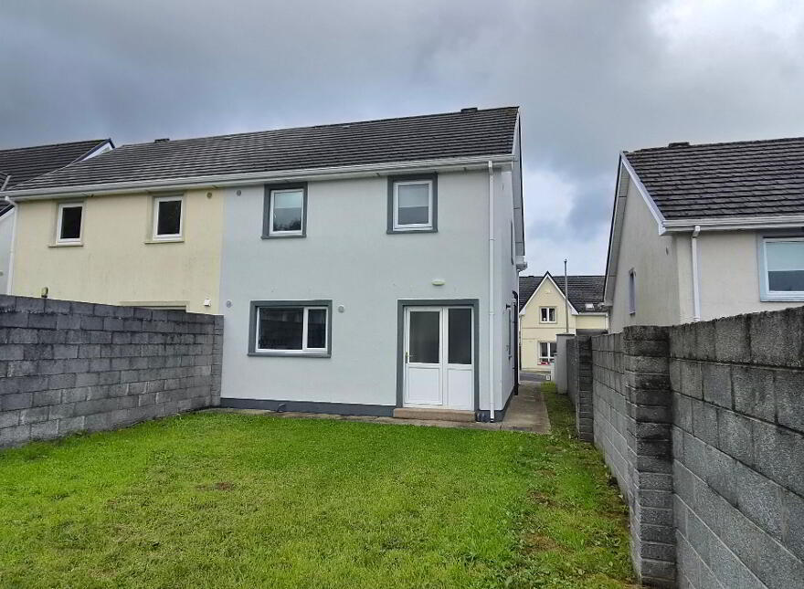 11 Castlefield, Stonebridge, Dromahair, F91K3V1