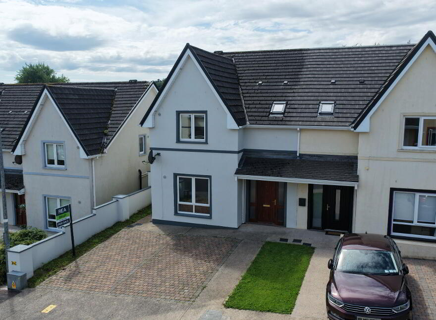 11 Castlefield, Stonebridge, Dromahair, F91K3V1