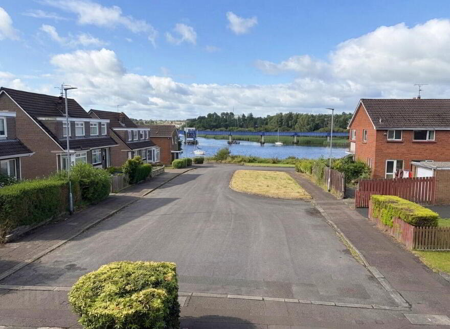 50 Kenvarra Park, Coleraine, BT52 1RT