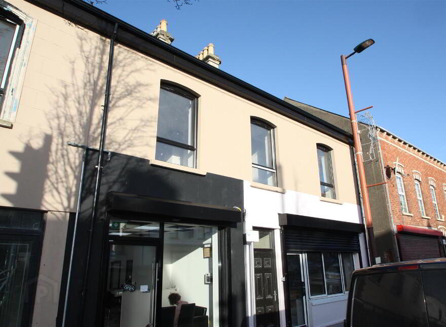 36 Main Street, Ballynahinch, BT24 8DN